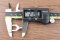 [E] หางปลาส้อม เปลือย UT ทองเหลืองชุบดีบุก รุ่น Y2.5-8 รูใส่สายไฟกว้าง 3.1 mm ยาว 21.9 mm ช่องว่างส้อม 8.5 mm